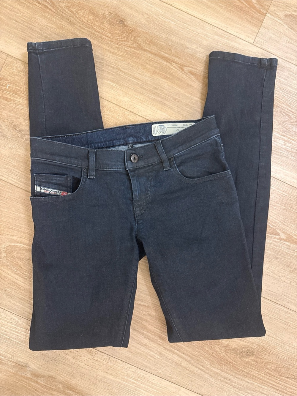 Diesel Jeans Womens 26 Blue Dark Denim Low Rise Waist Super Slim Skinny Grupee